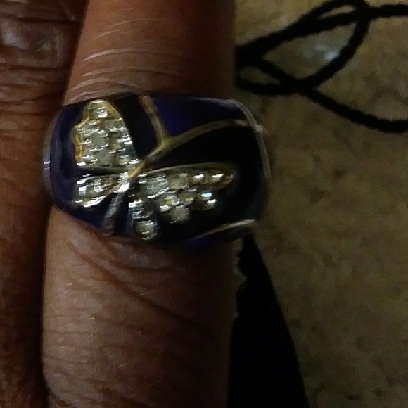 Gorgeous Gold Tone Purple Enamel Ring - Picture 7 of 7